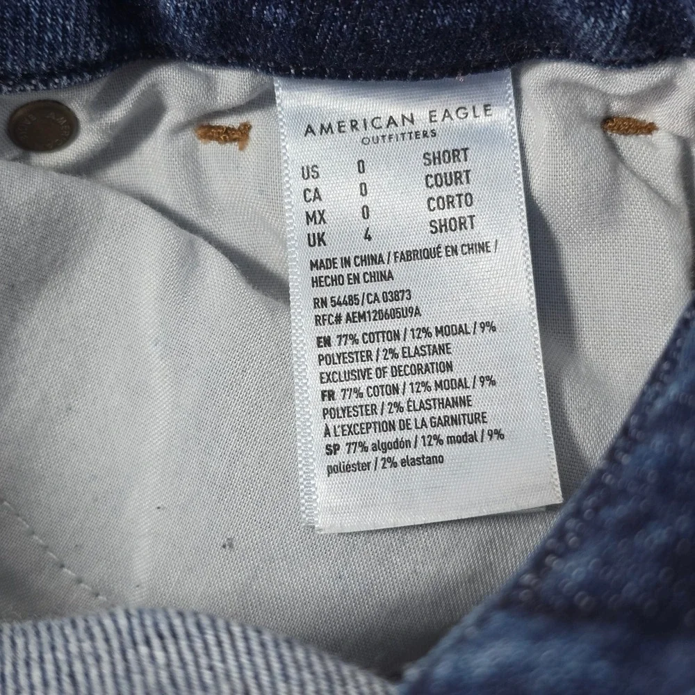 American‎ Eagle Curvy Mom Jeans Womens 0 Short Distressed Blue High Rise